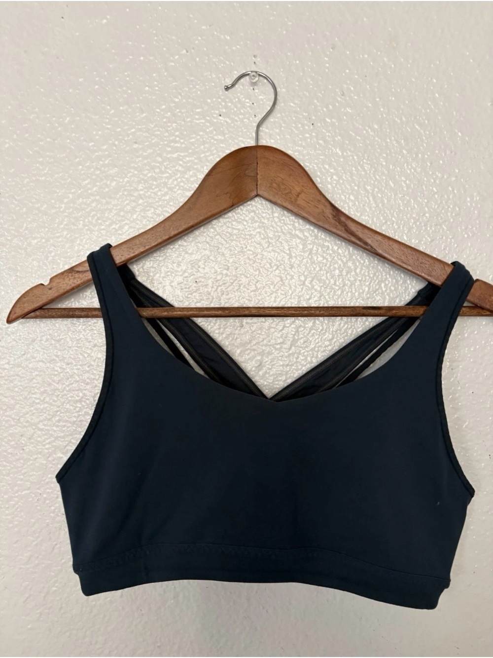 Athleta women’s gray  Strappy Sports Bralette size M